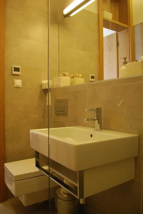 Stylish Studios Apartment In The City Center With Air Conditioning Budapest
